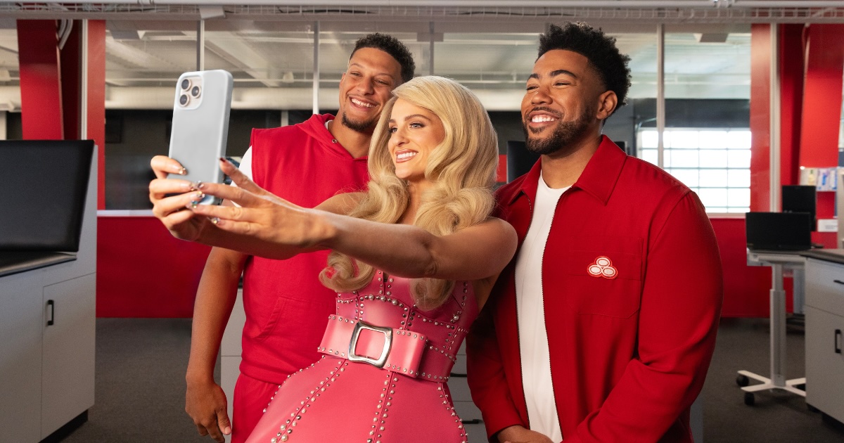 Patrick Mahomes, Meghan Trainor and Jake from State Farm